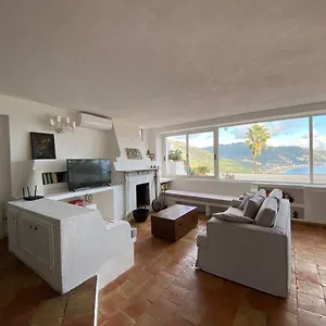  Holiday home La Casa Nella Roccia